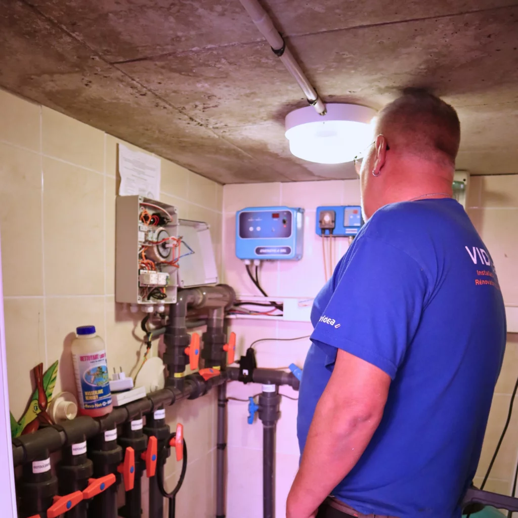 DEPANNAGE ENTRETIEN LOCAL TECHNIQUE PISCINE VENDEE