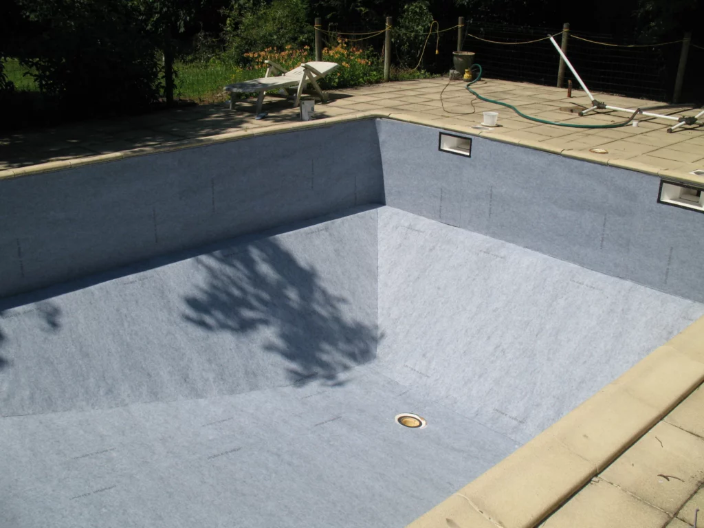 Rénovation liner et membrane armée en Vendée (2)